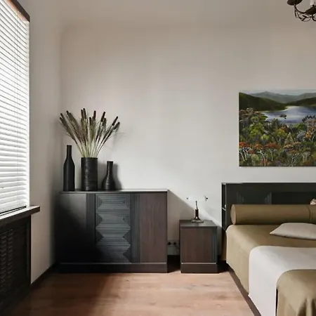 The Center Hearth & Balcony Getaway Appartement *